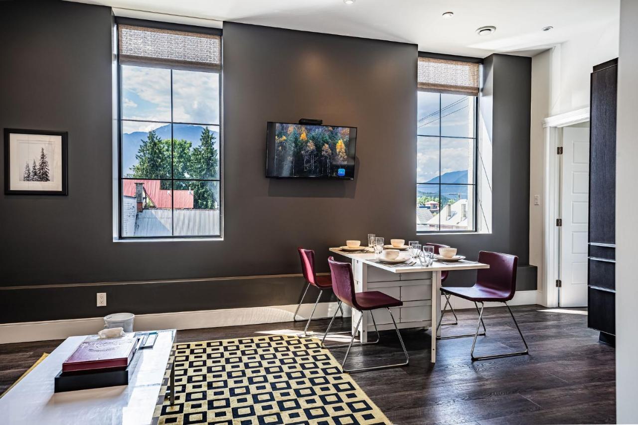In The Heart Of It All By Revelstoke Vacations Exteriér fotografie